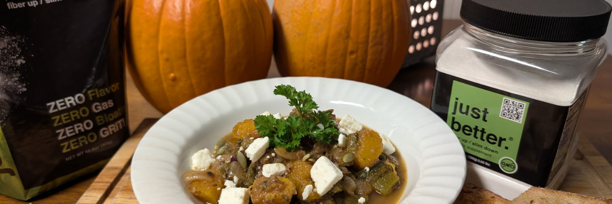 Pumpkin Fire-Roasted Poblano Chili in a white bowl with just better prebiotic fiber nearby.